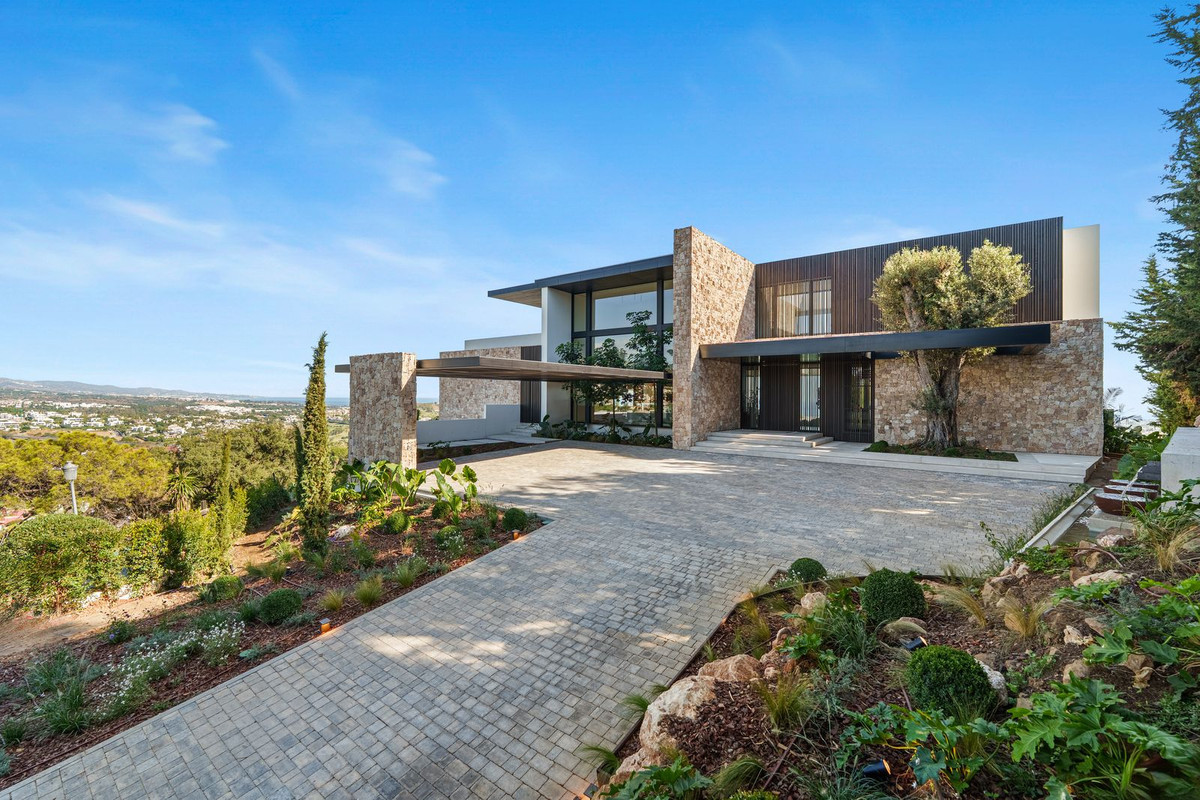 8 BEDROOM VILLA LA QUINTA, MÁLAGA