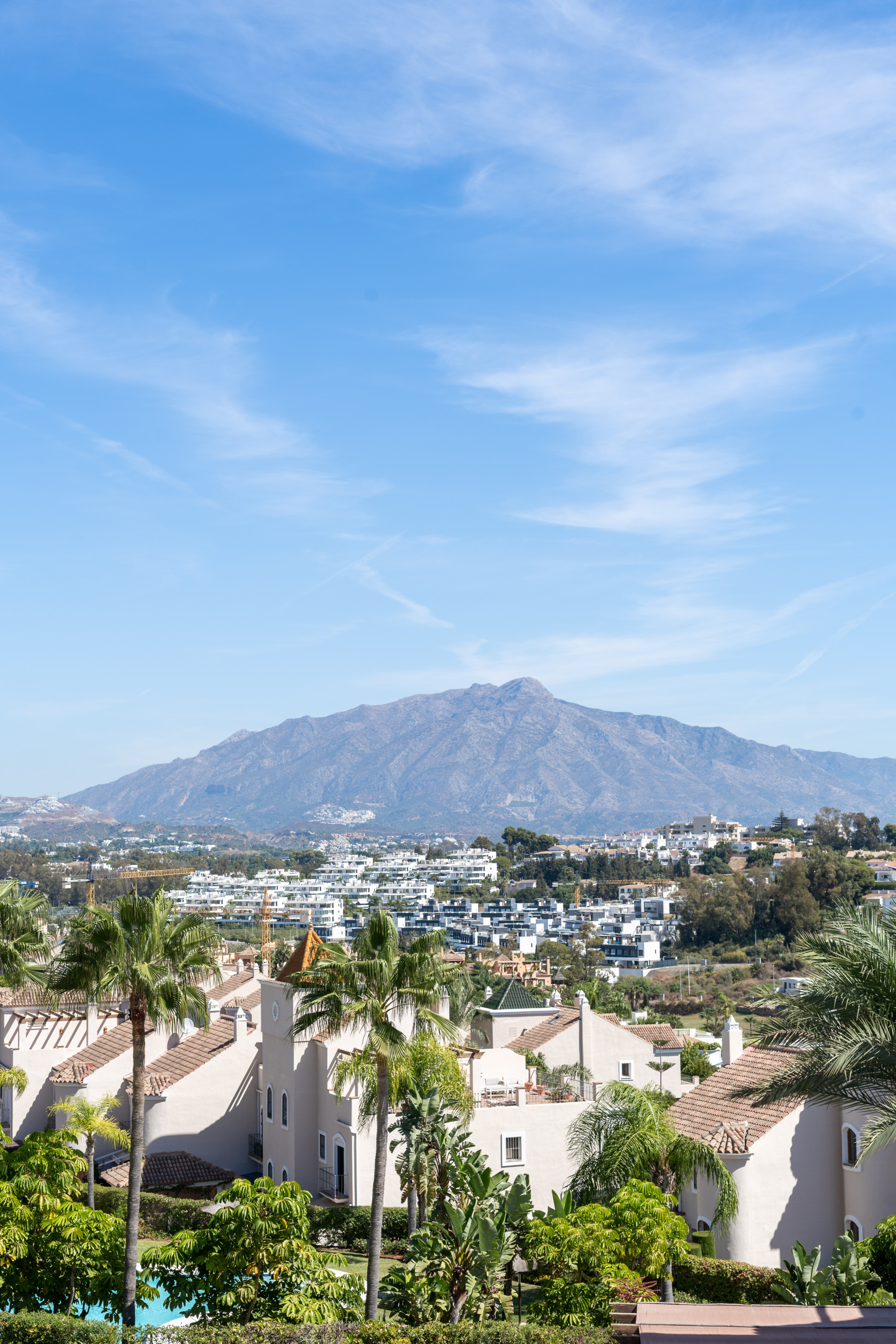 Stunning 3-Bedroom Penthouse with Sea & Mountain Views