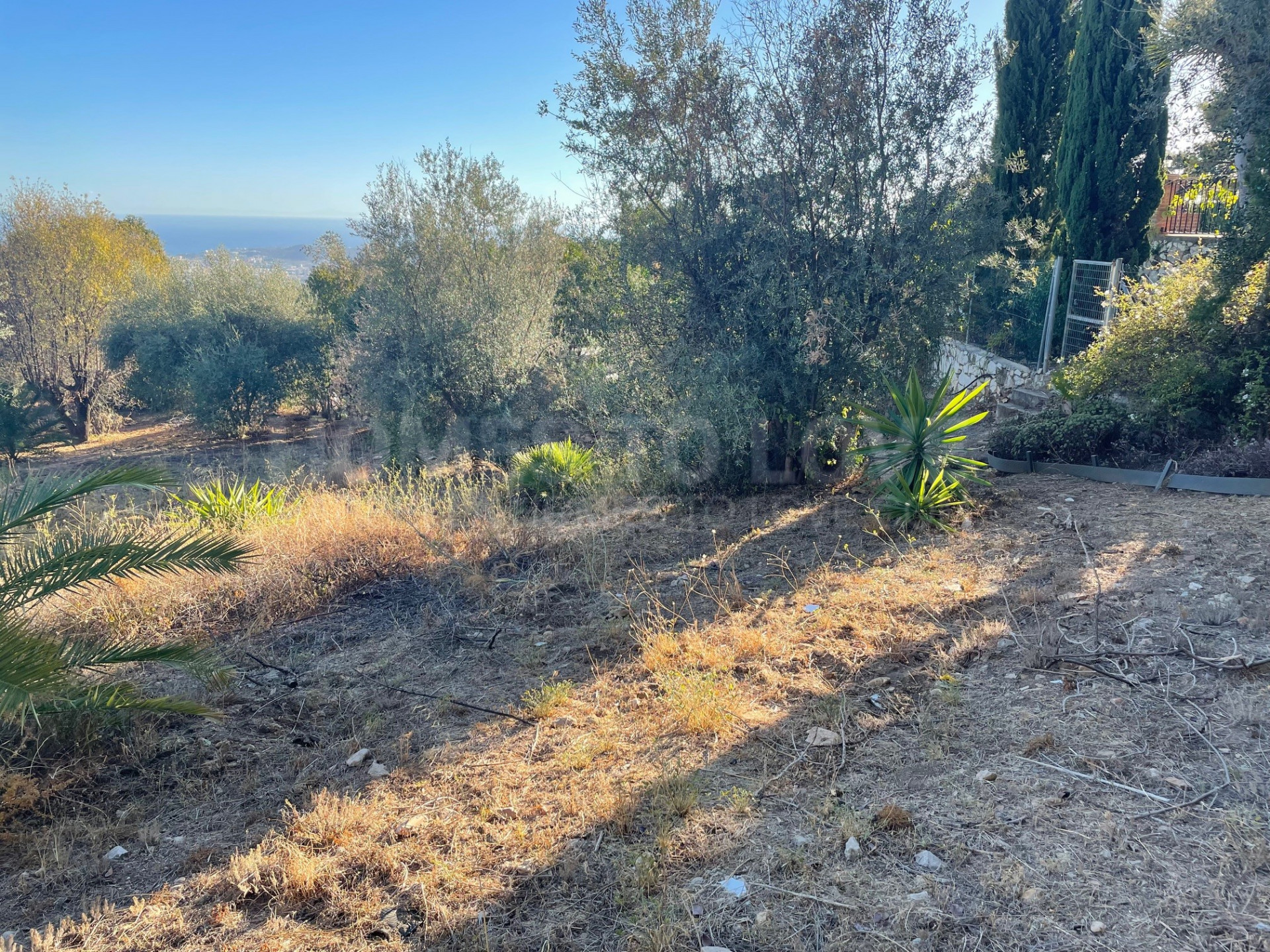 Parcela en Mijas Pueblo con Vistas Panorámicas al Mar y la Montaña