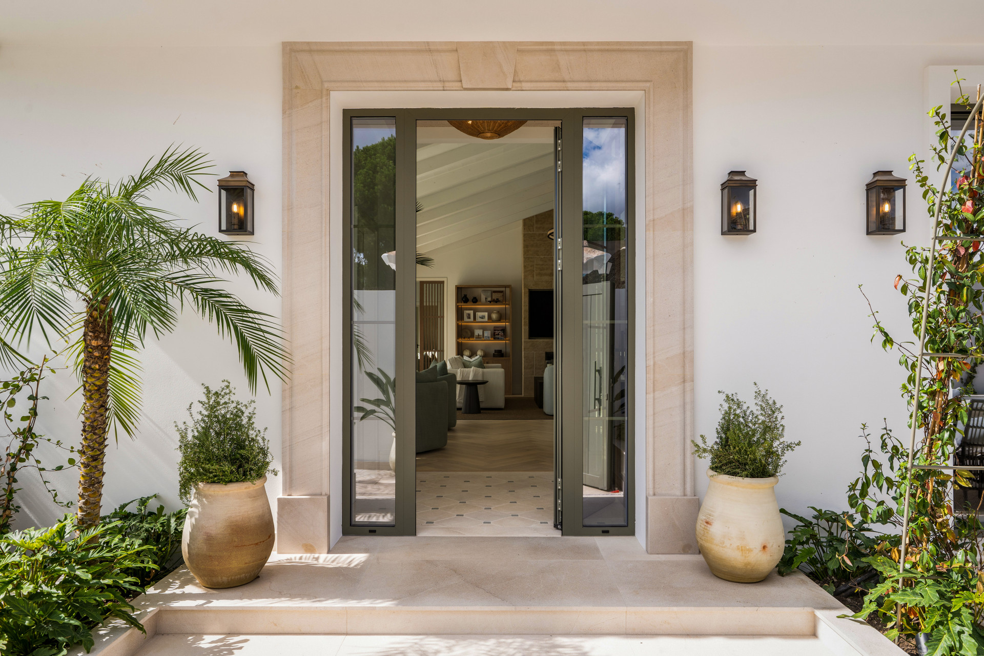 06c599d0-623a-4c39-9106-501952675570.jpg