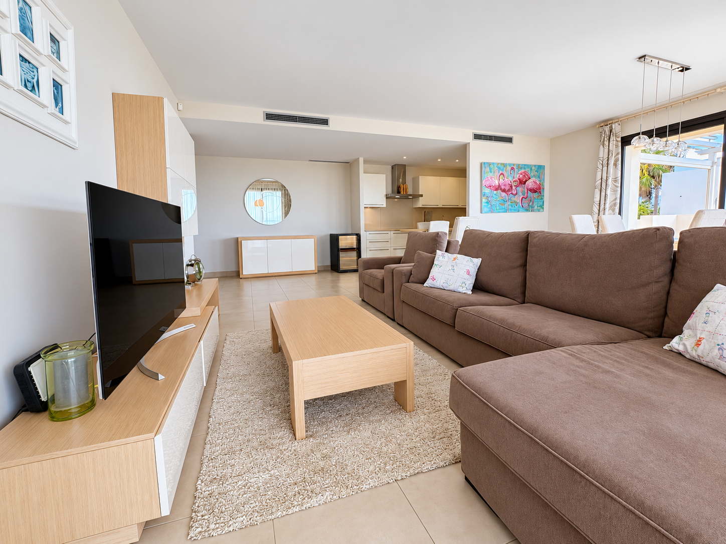 3-bedroom penthouse with panoramic sea views
