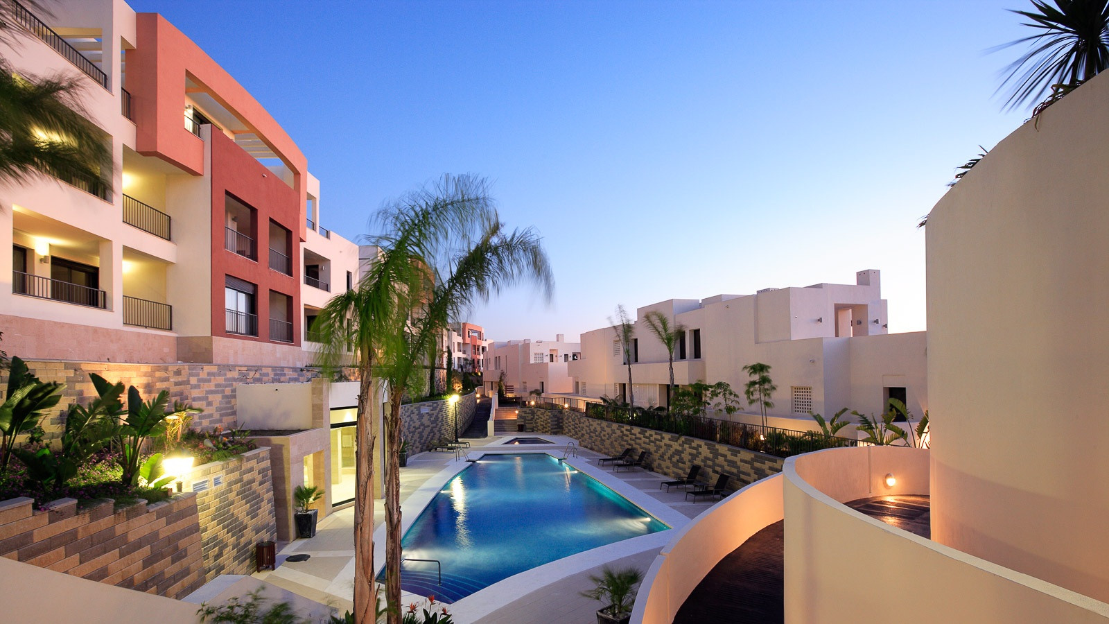3-bedroom penthouse with panoramic sea views