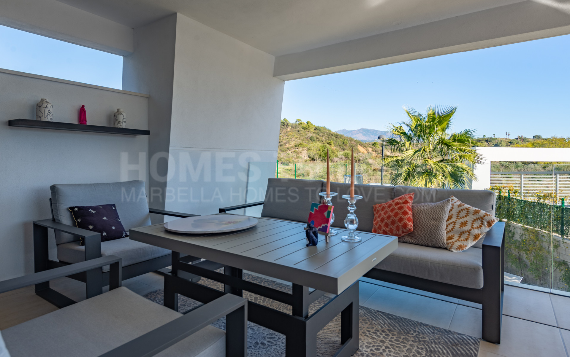Nuevo Apartamento Moderno con las mejores comodidades en Selwo Estepona