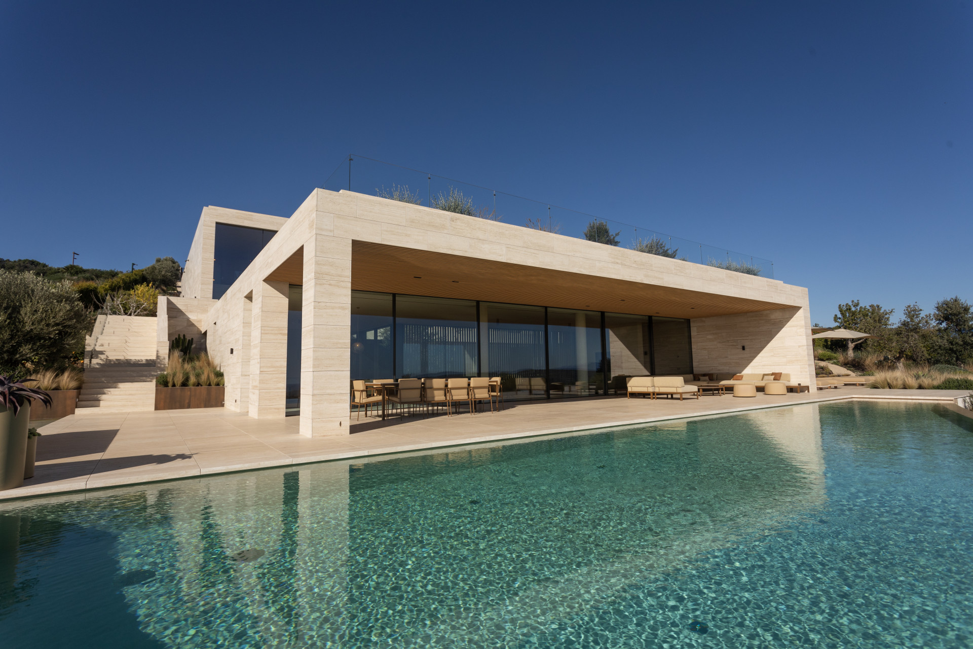 Villa in Sotogrande - view 1