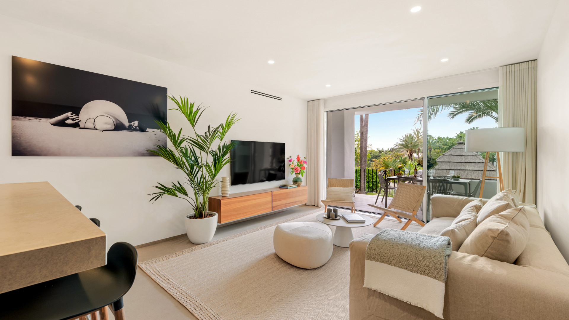 Exclusive Luxury Apartment in Marina Puente Romano