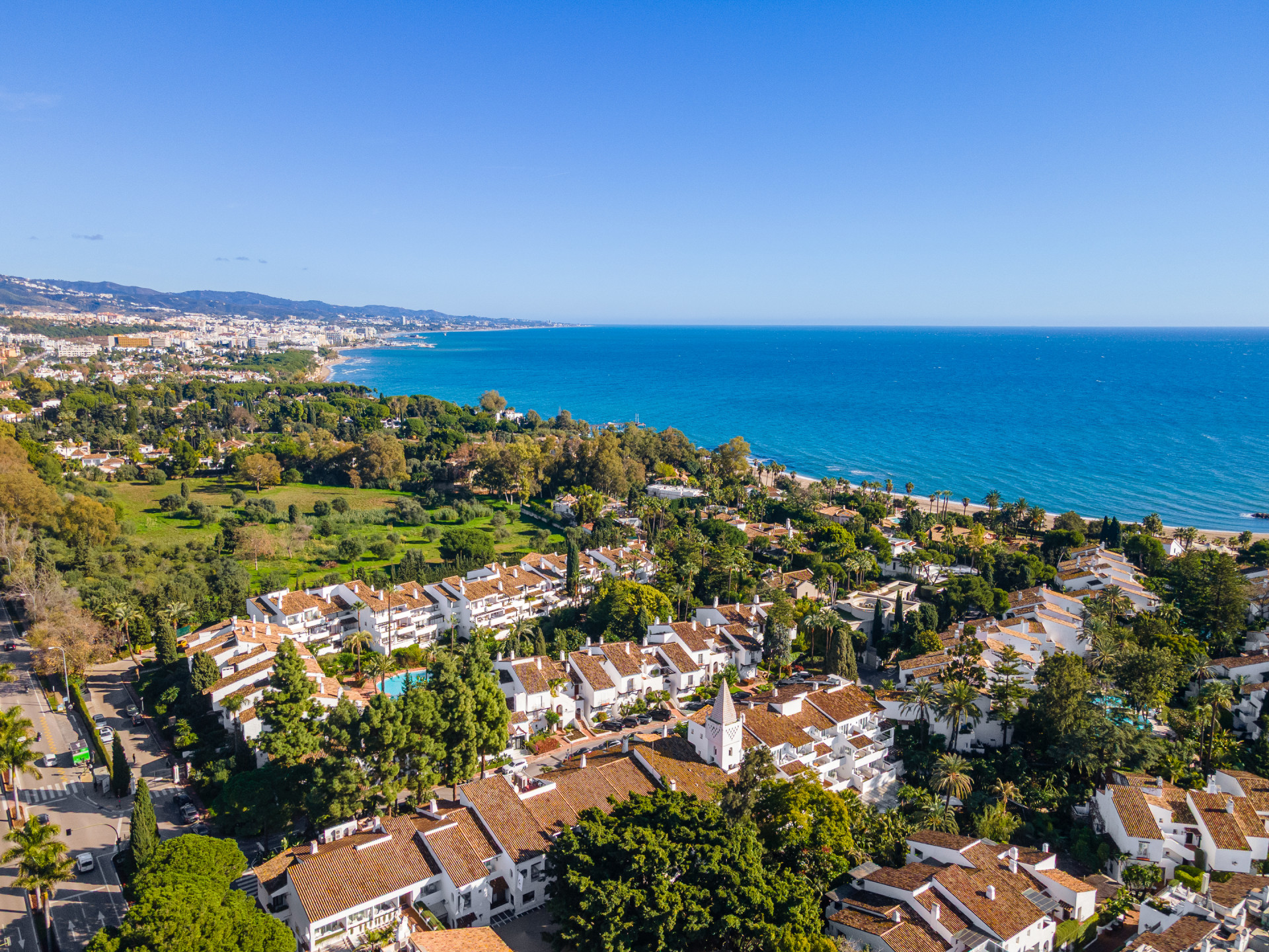 Penthouse in Marbella - view 1