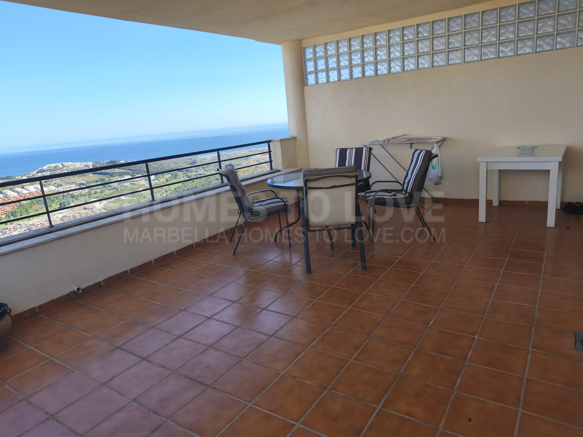 Encantador Piso en Planta Alta en la Hacienda Casares