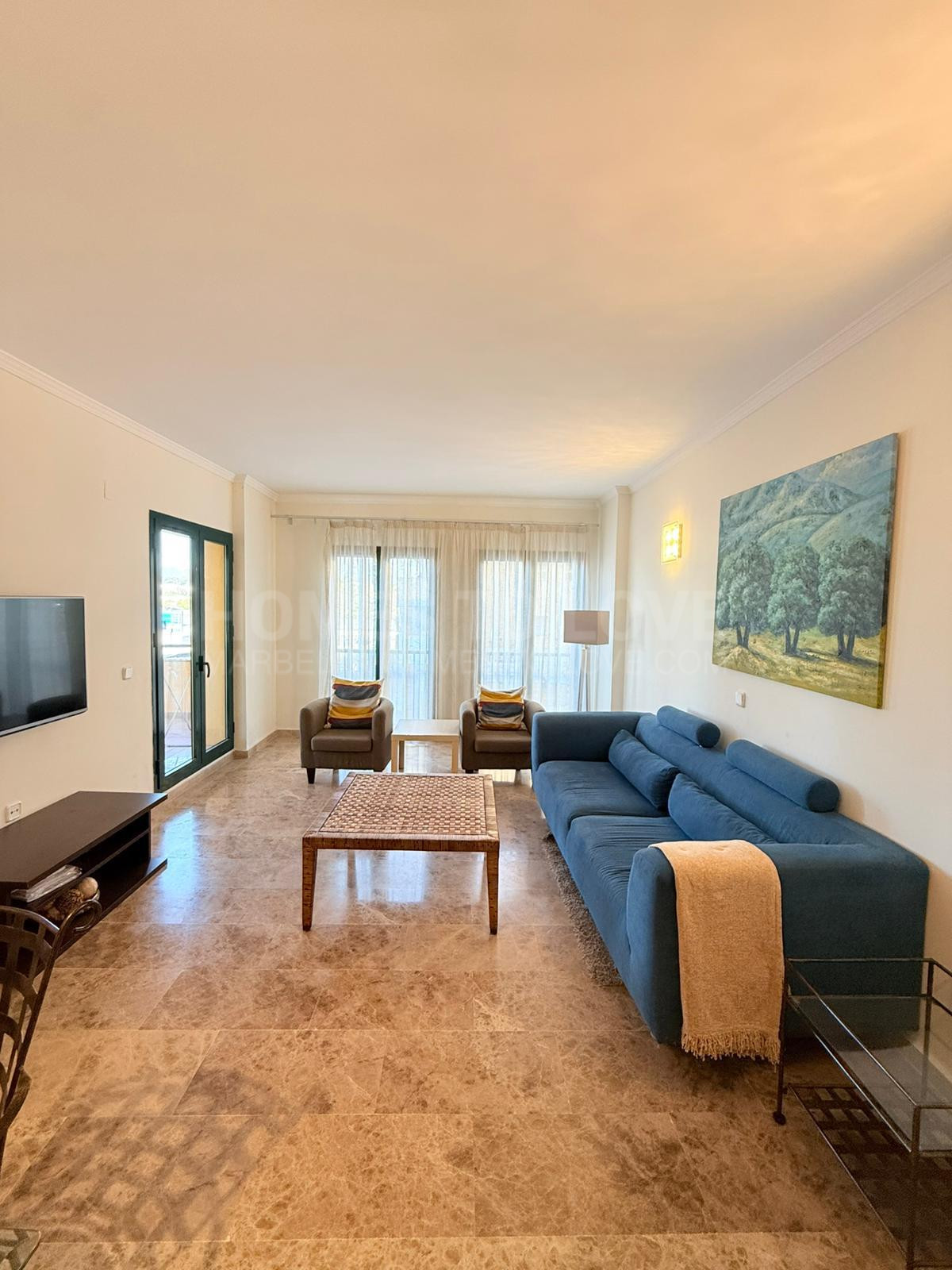 Impecable Apartamento en la Prestigiosa Urbanización Los Almendros