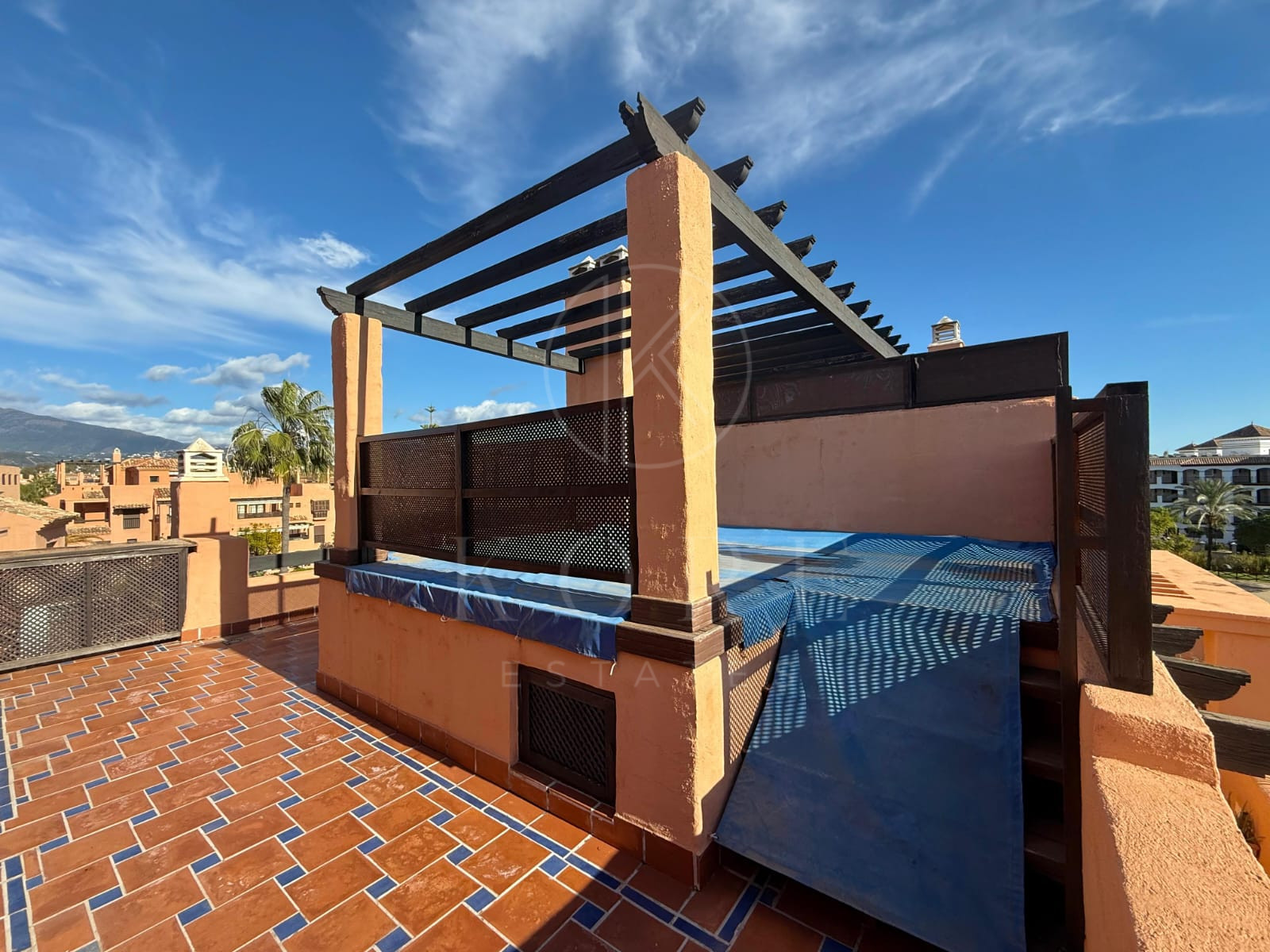 Penthouse duplex de vânzare în Hacienda del Sol, Estepona East