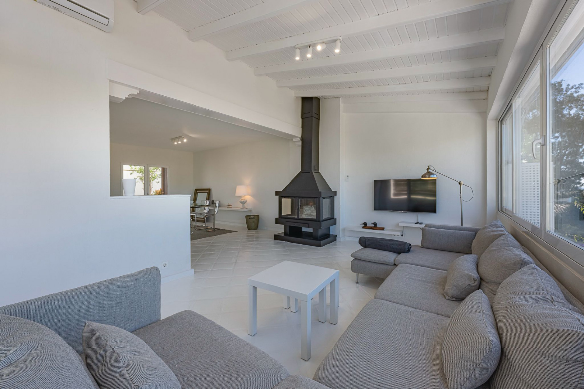 Sunny Semi-Detached Villa with Private Pool Near Guadalmina Golf Club