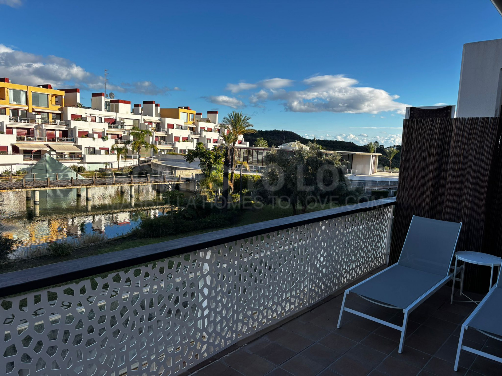 Encantador Apartamento de 1 Dormitorio en Urbanización Parque Botánico