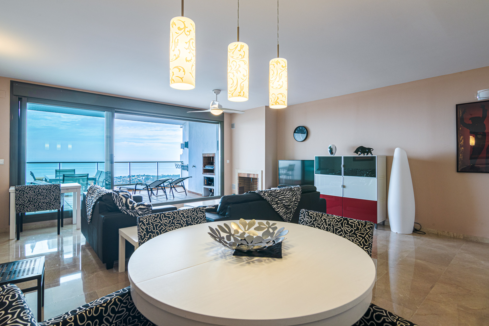 Apartment for rent in <i>Calahonda, </i>Mijas Costa