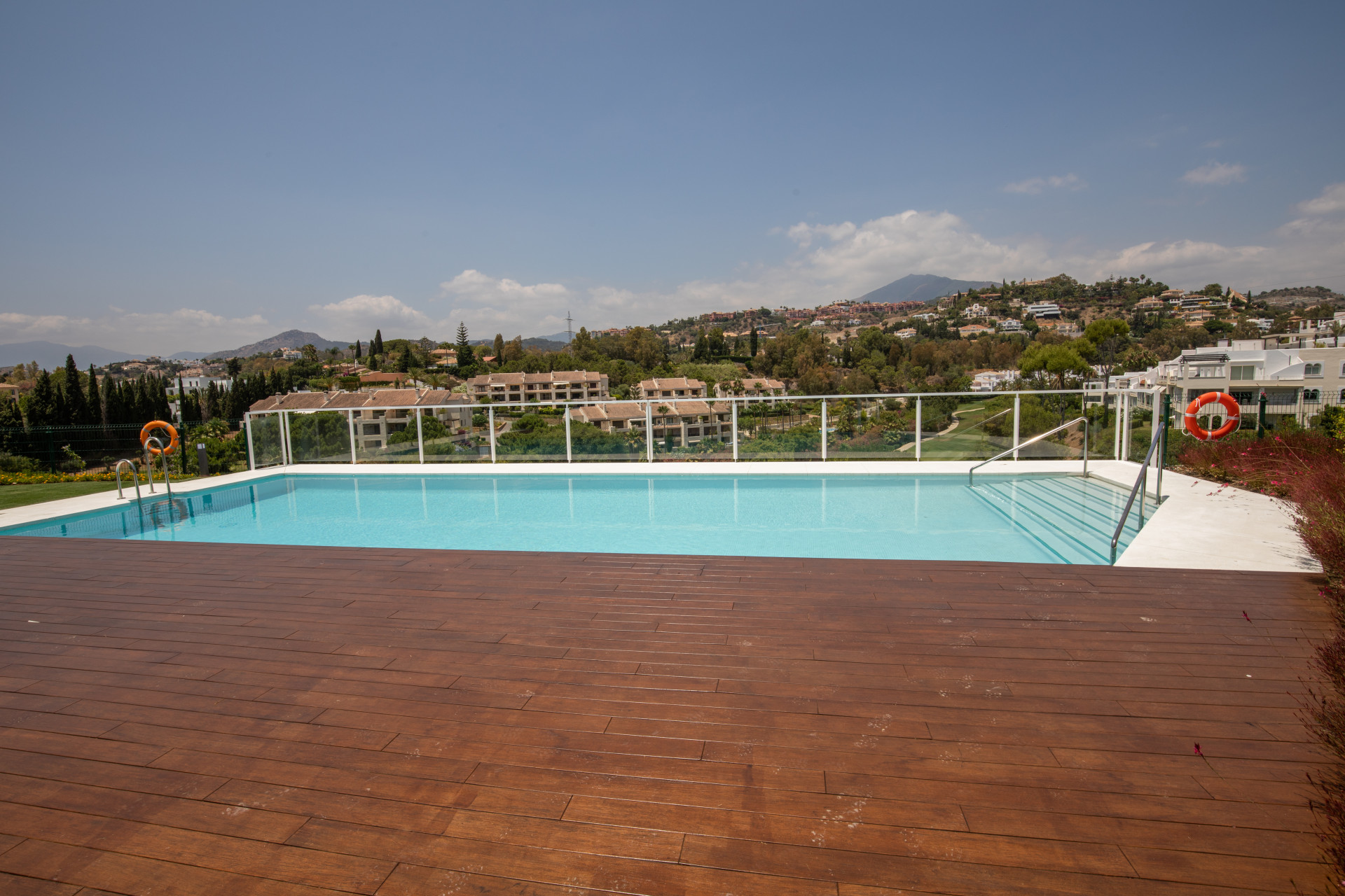 Duplex Penthouse for sale in <i>, </i>Benahavis