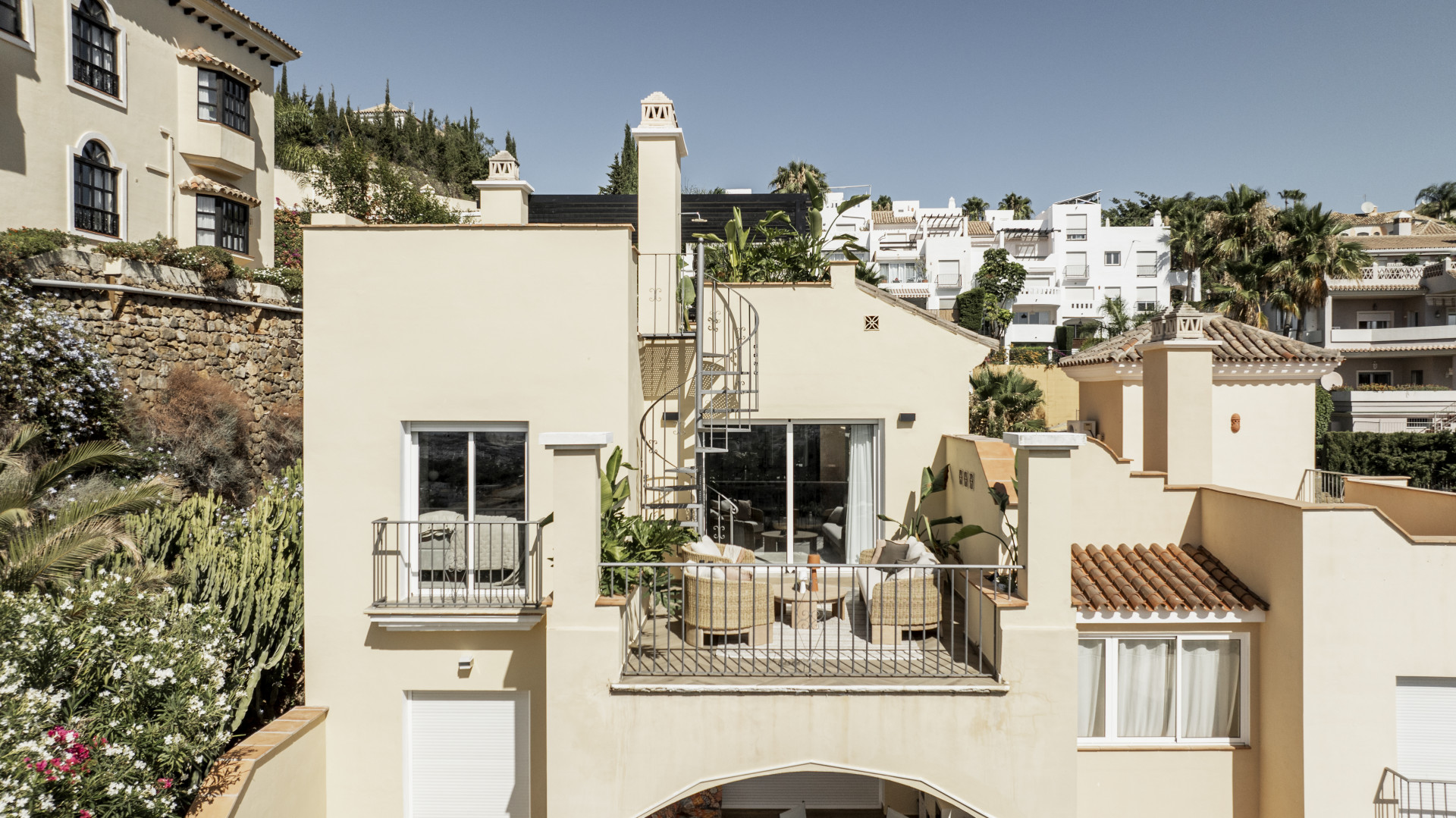 Penthouse avec terrasse spacieuse et vue sur la Méditerranée à Benahavis