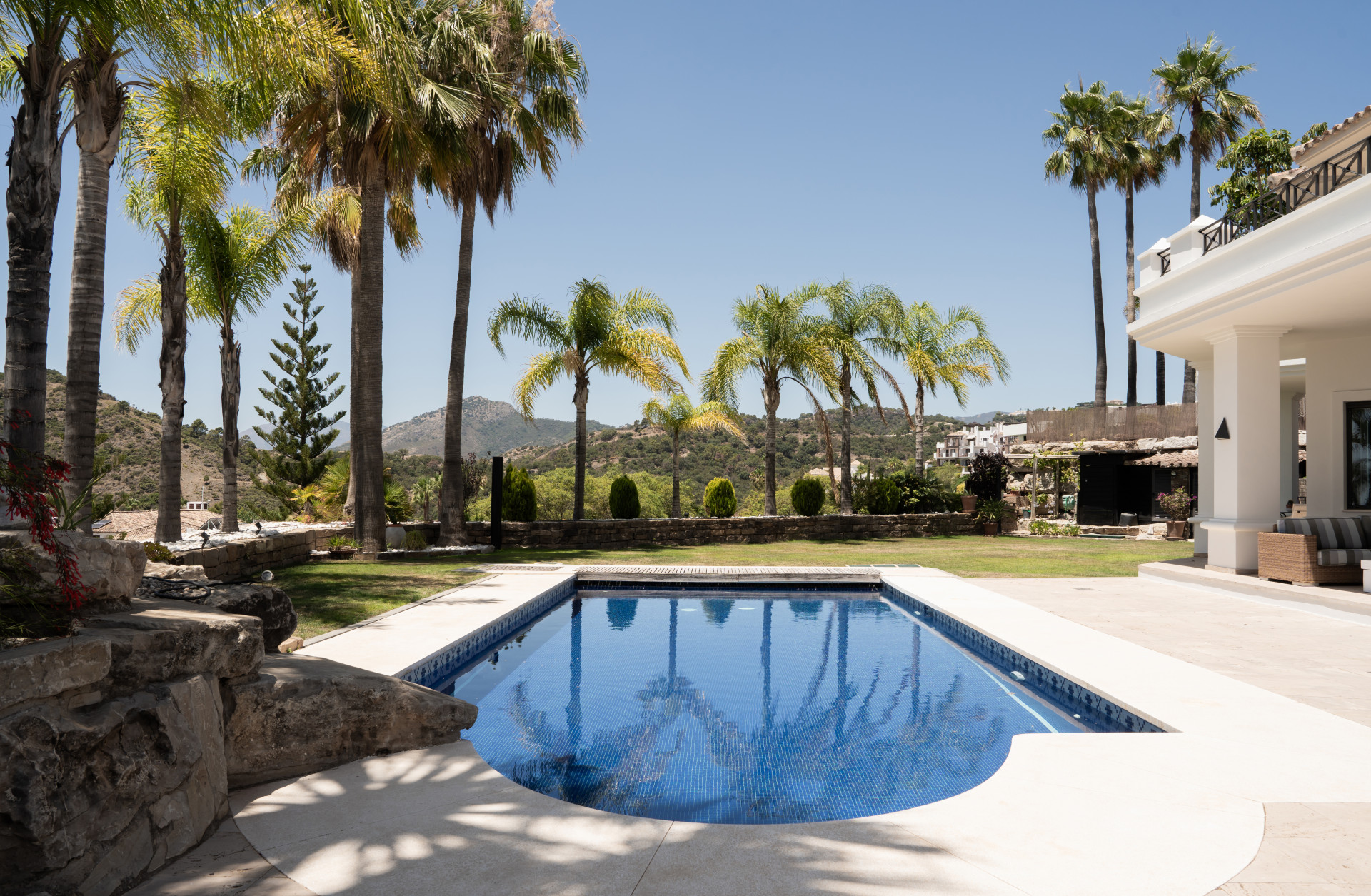 Villa de luxe exquise à Los Arqueros à Benahavis