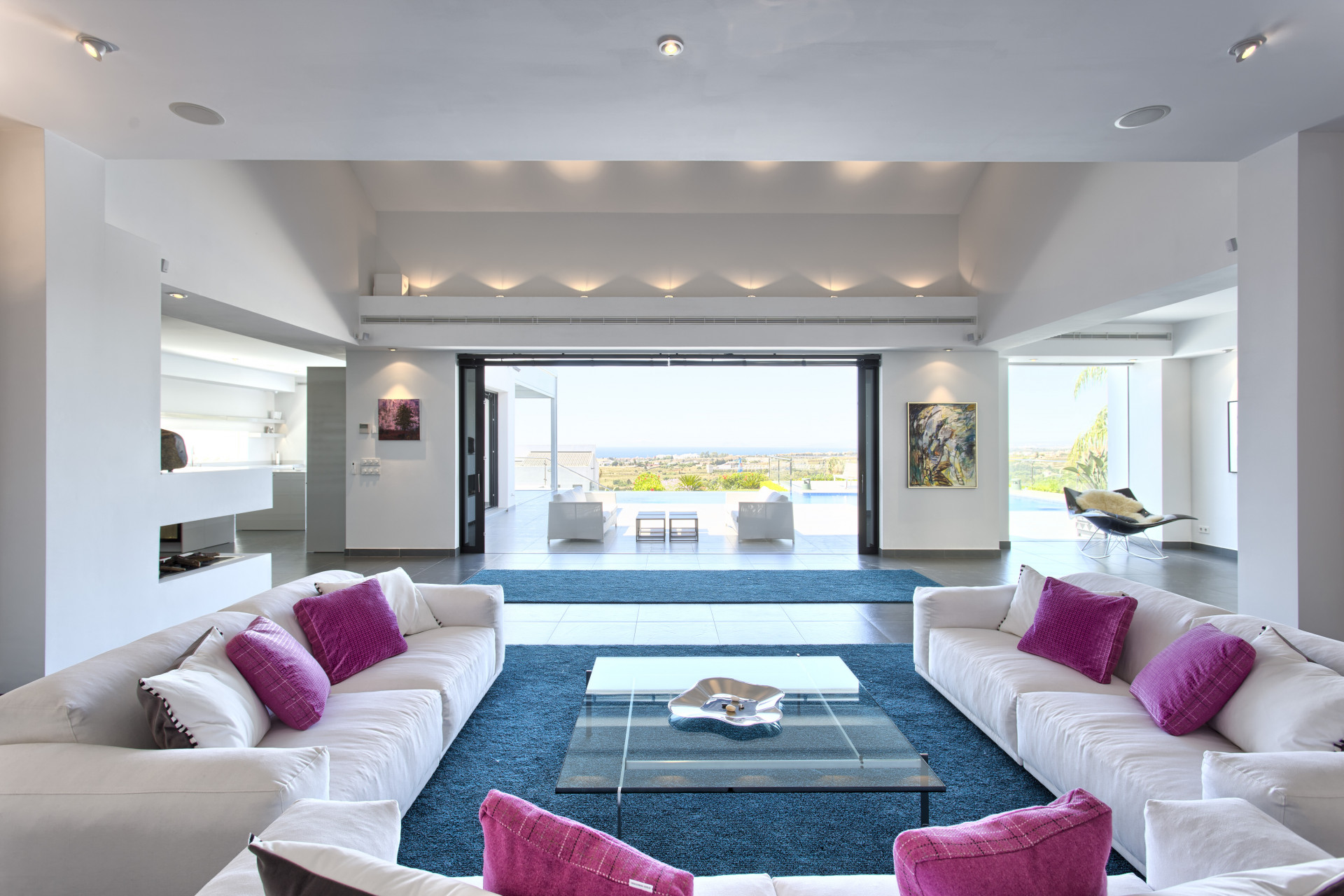 Contemporary Villa with Panoramic Views in Los Flamingos Golf in Benahavis