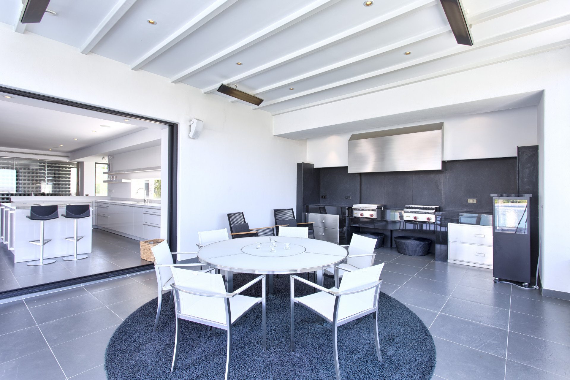 Contemporary Villa with Panoramic Views in Los Flamingos Golf in Benahavis