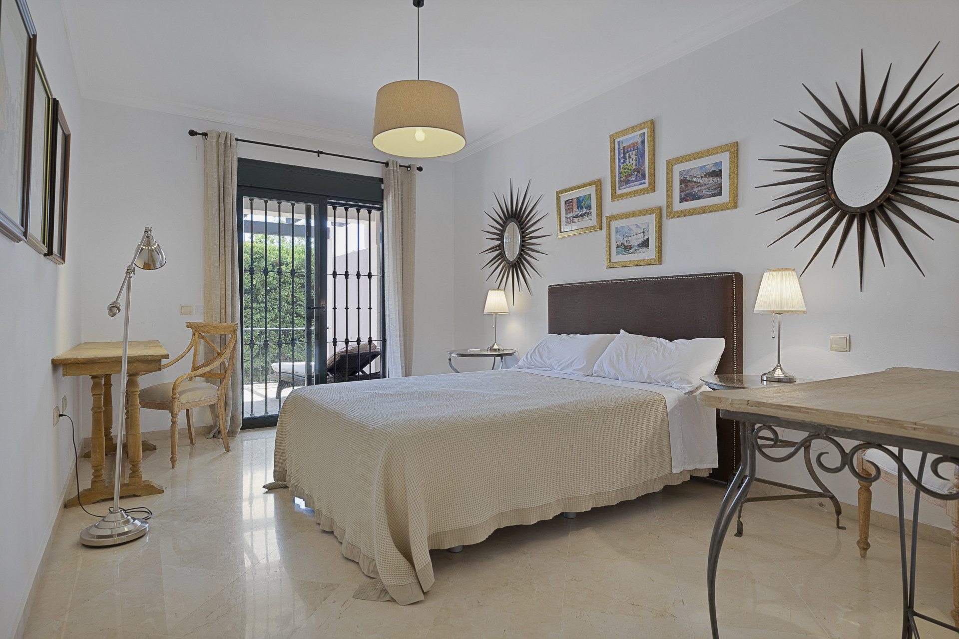 Spacious ground-floor apartment in Jardines de La Colonia in San Pedro de Alcantara