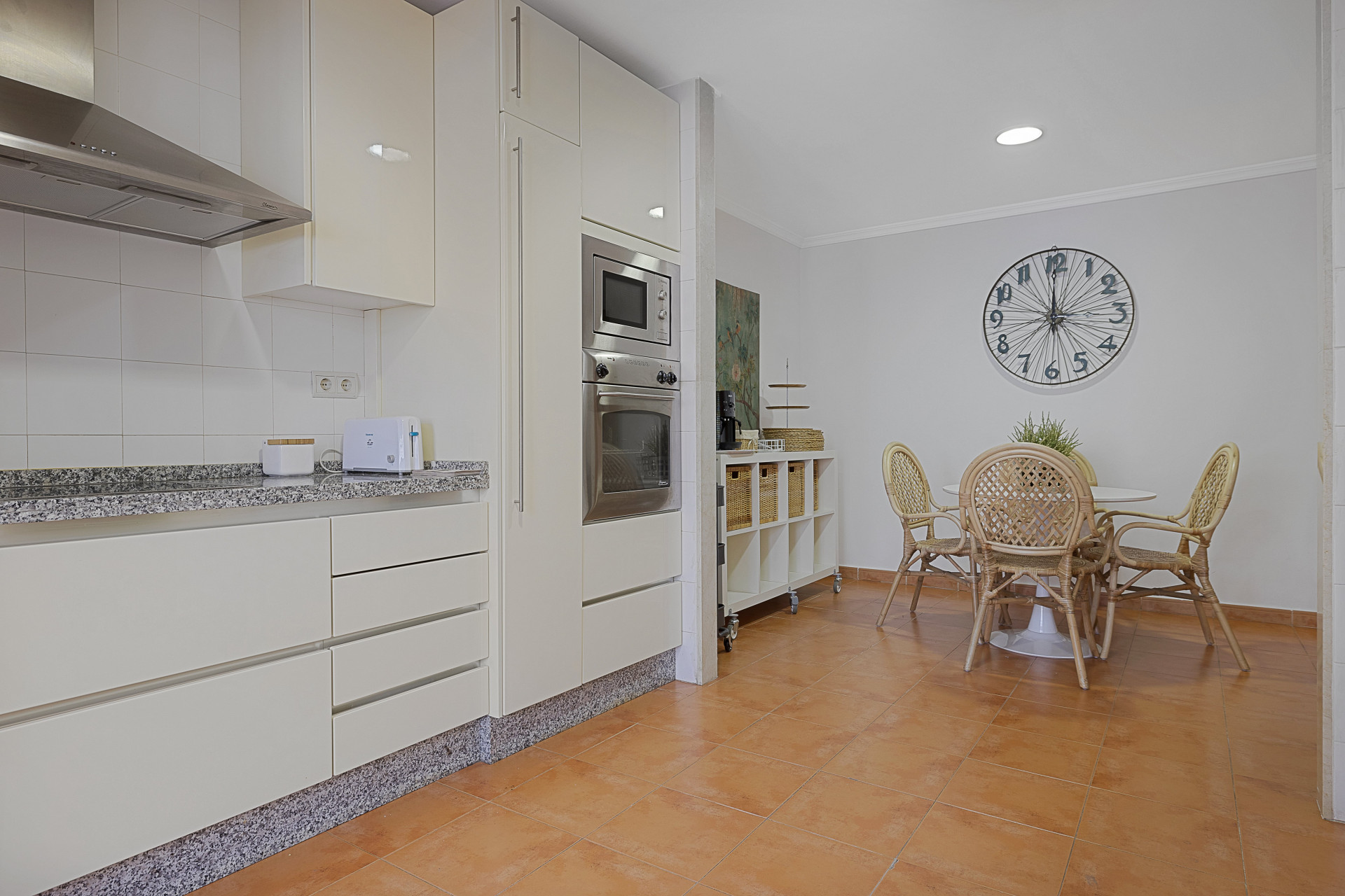 Spacious ground-floor apartment in Jardines de La Colonia in San Pedro de Alcantara