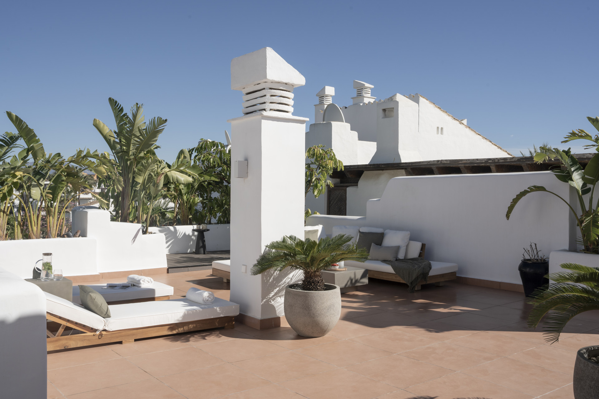 Refurbished penthouse located at frontline beach in Estepona