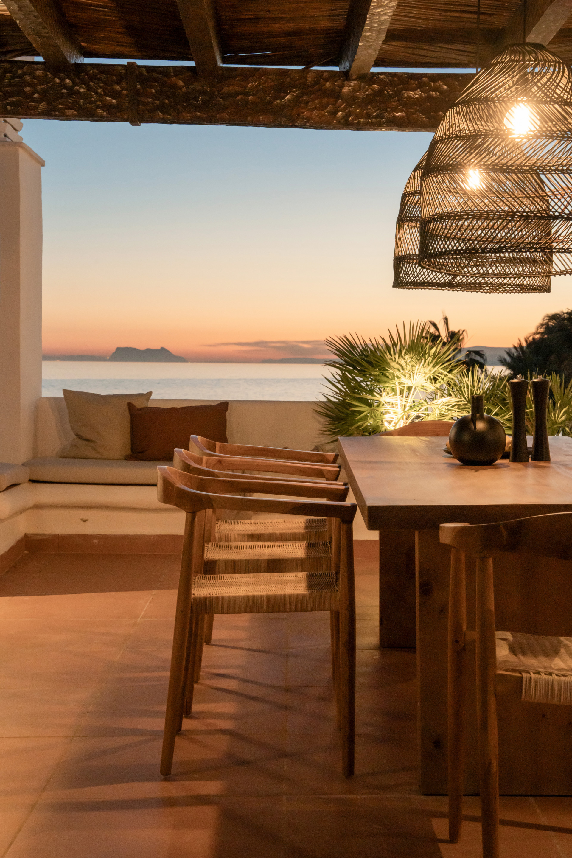 Gerenoveerd penthouse aan het strand in Estepona