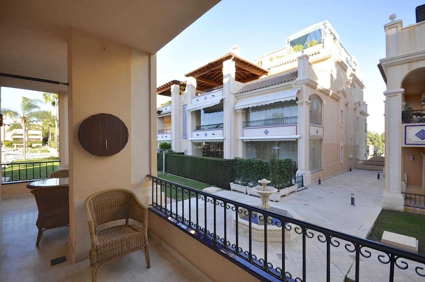 Very spacious 4 bedroom ground floor apartment on The Golden Mile in Marbella Golden Mile