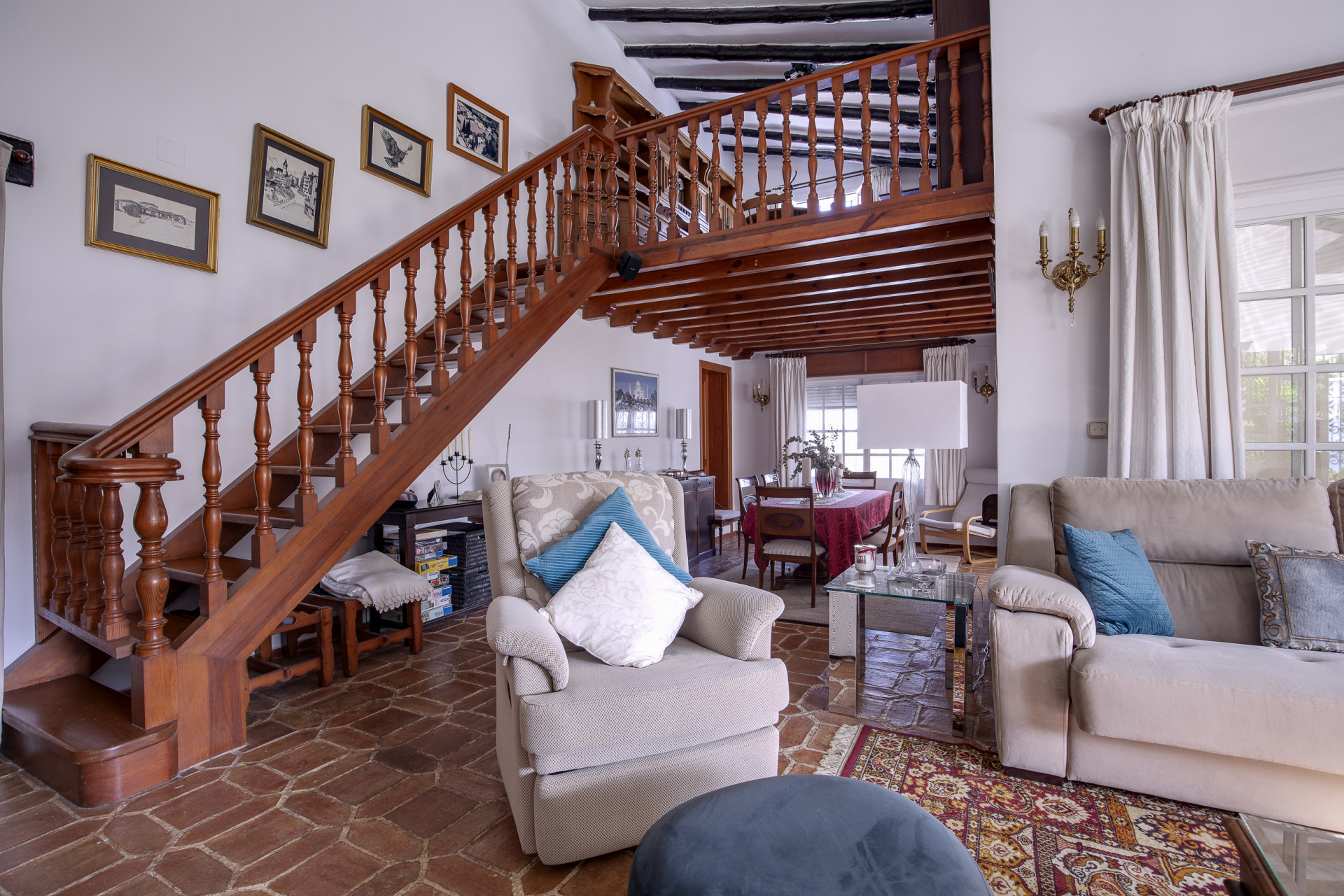 Charmante villa de style cortijo avec 4 chambres dans la prestigieuse Guadalmina Alta. à San Pedro de Alcantara