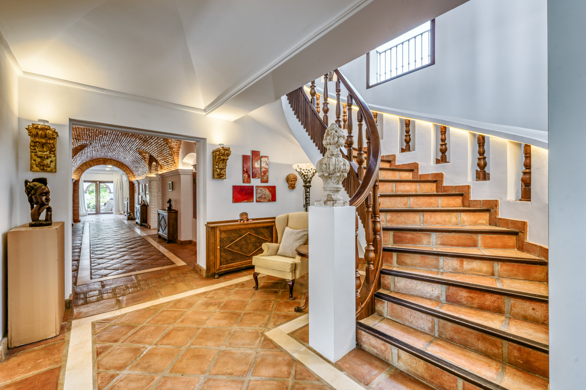 Astonishing country estate with sea views in La Mairena in Marbella Este