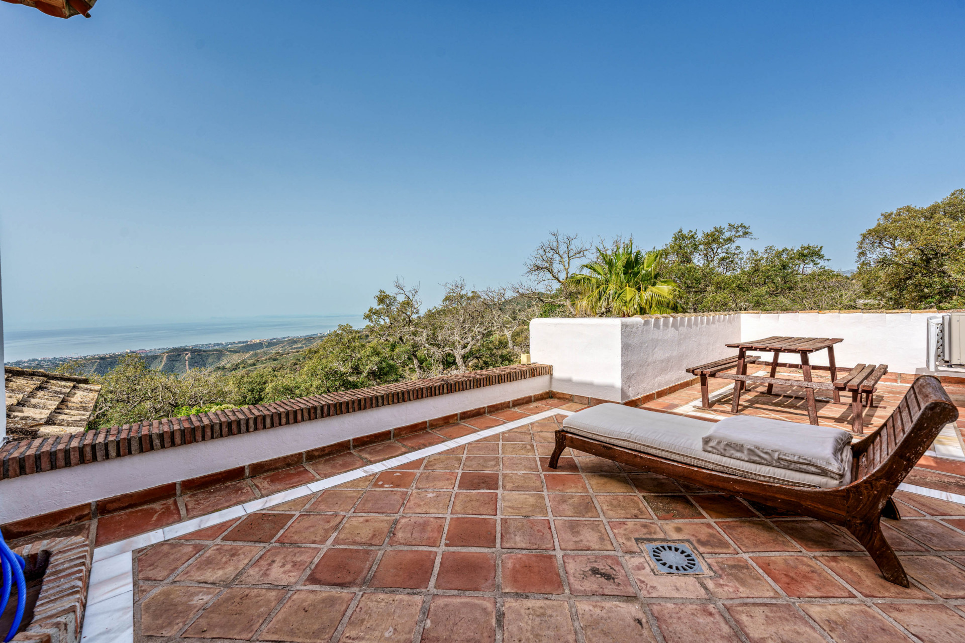 Impresionante finca con vistas al mar en La Mairena en Marbella Este