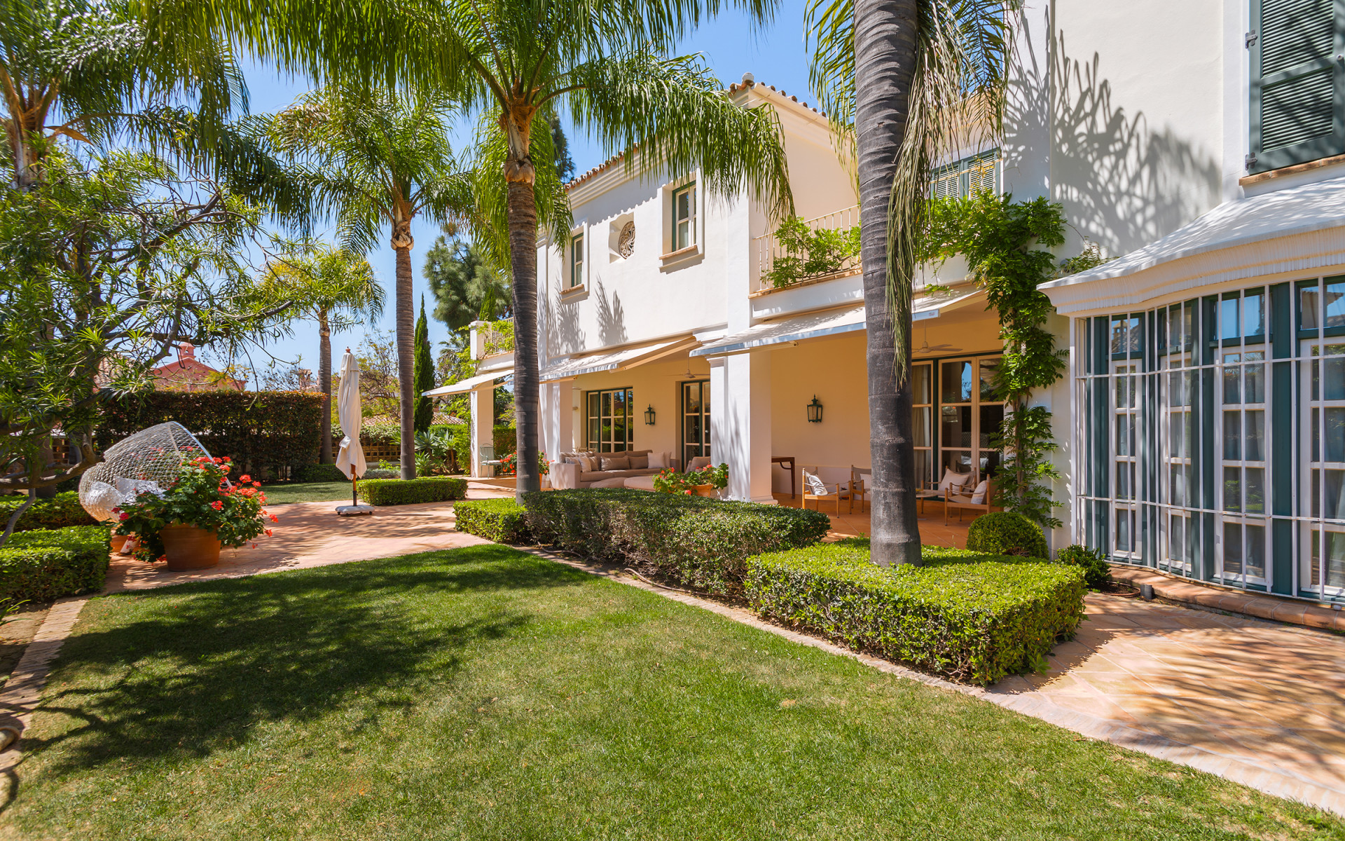 Elegante villa familiar de diseño en el centro de Marbella en Marbella