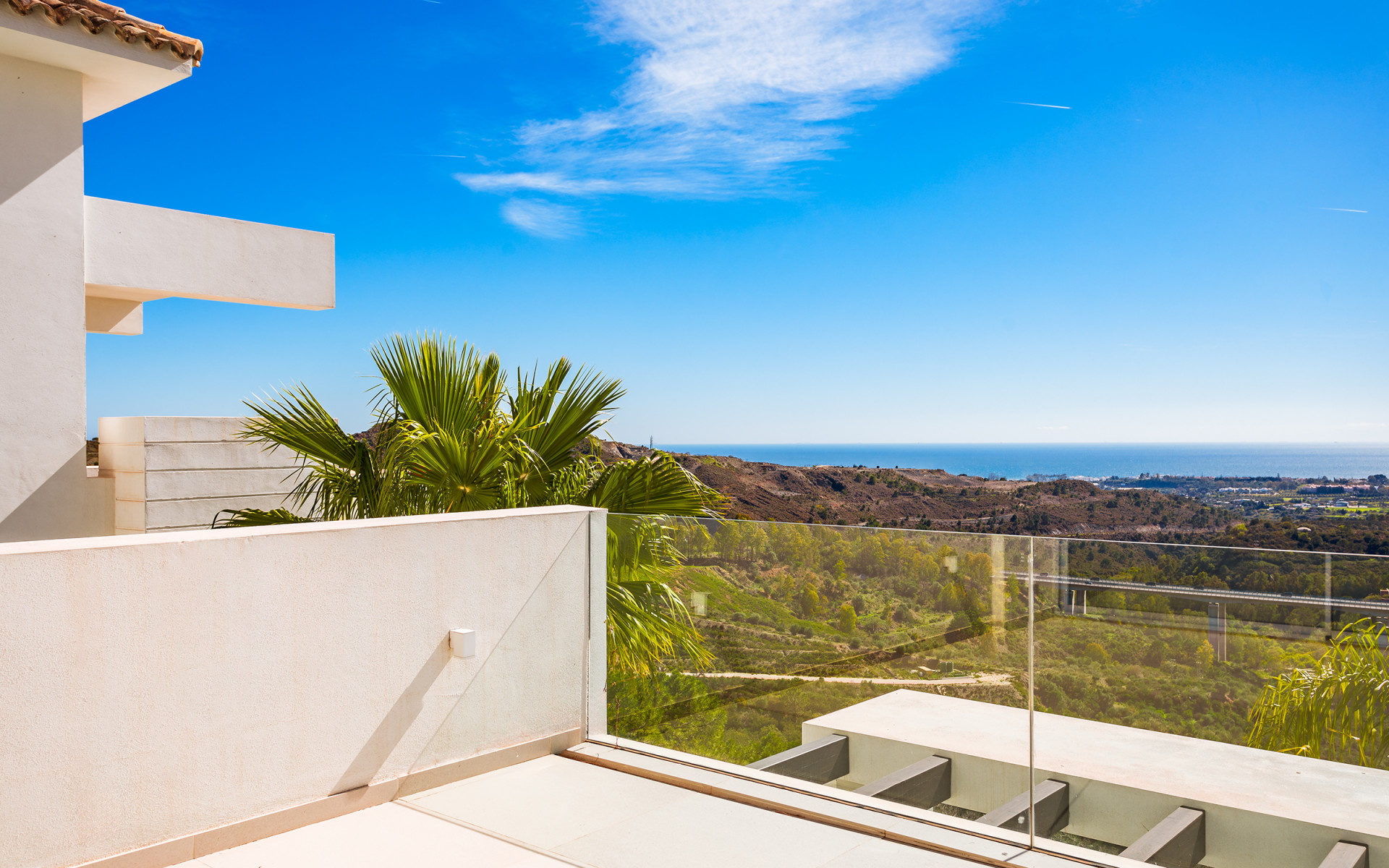 Stunning brand-new 4/5 bedroom penthouse in the hills in Benahavis