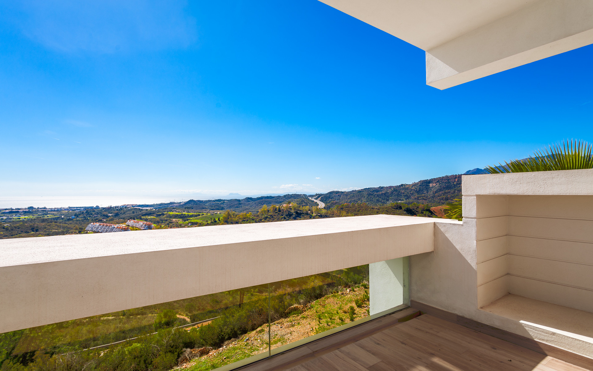 Stunning brand-new 4/5 bedroom penthouse in the hills in Benahavis