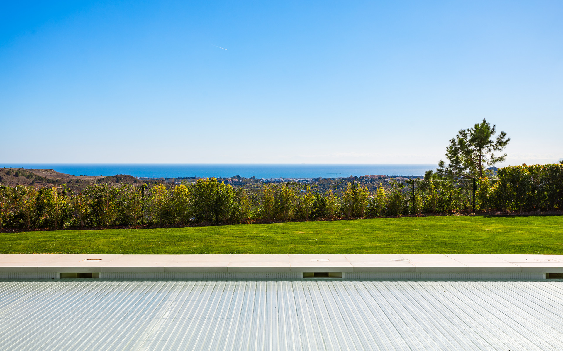 Stunning brand-new 4/5 bedroom penthouse in the hills in Benahavis