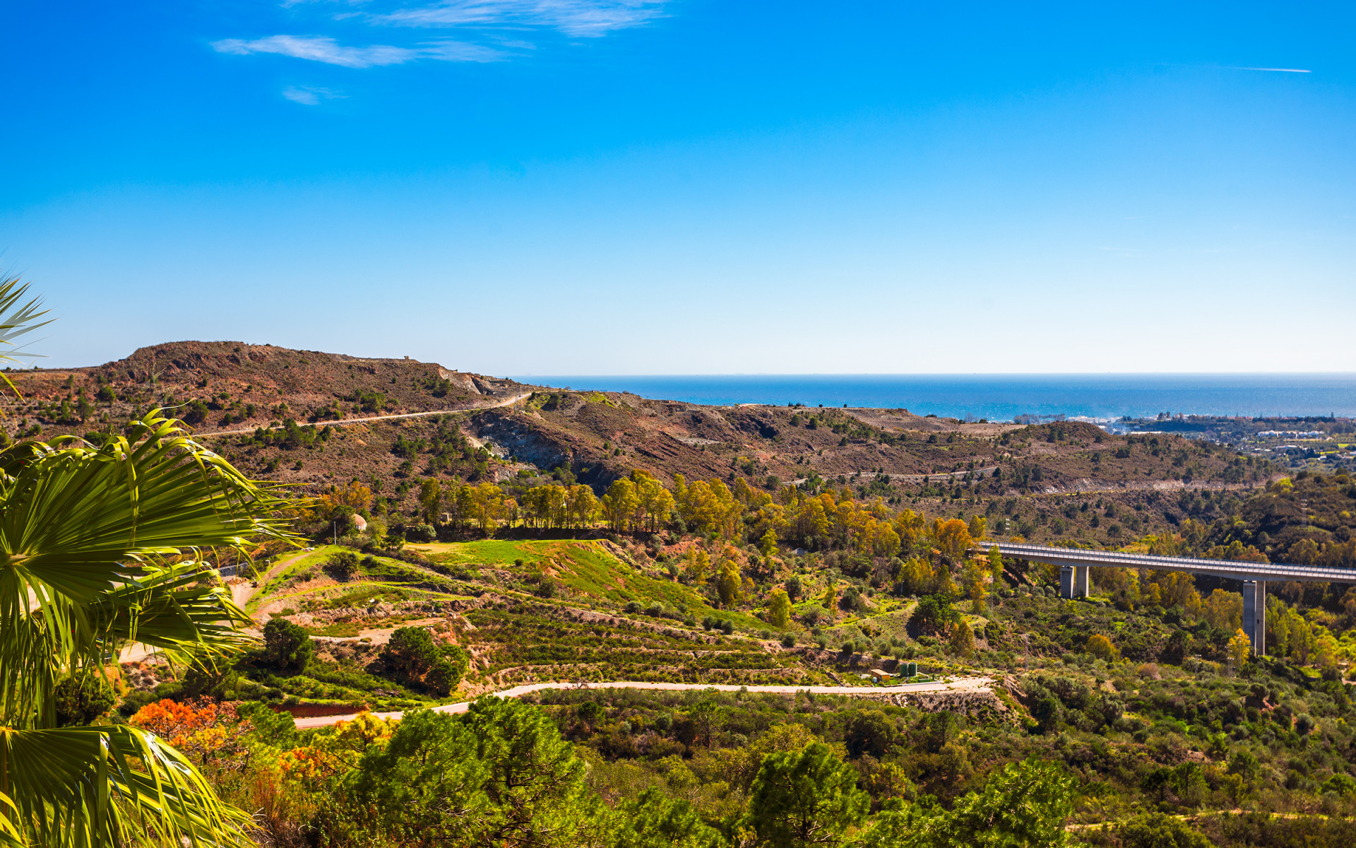 Stunning brand-new 4/5 bedroom penthouse in the hills in Benahavis