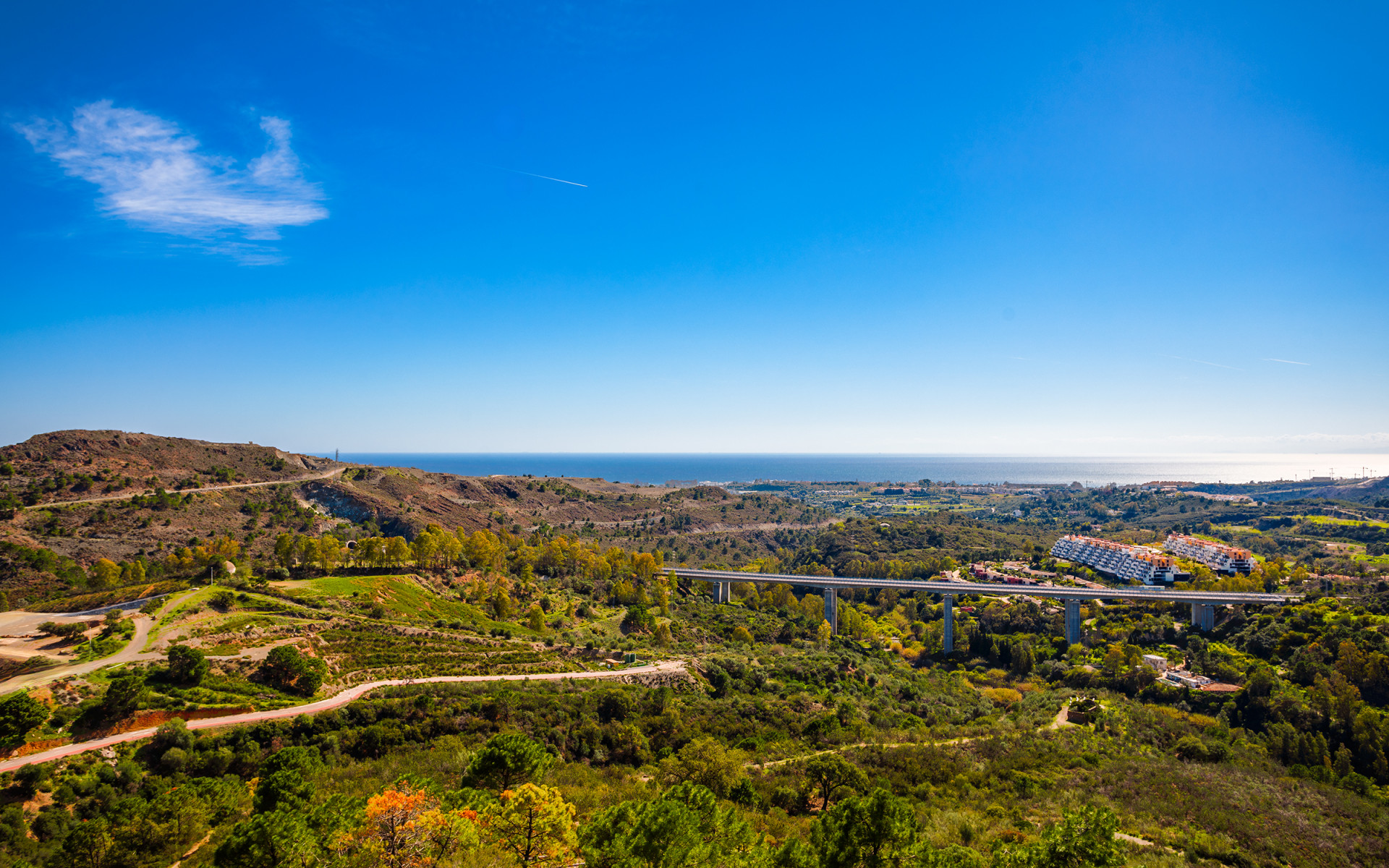 Stunning brand-new 4/5 bedroom penthouse in the hills in Benahavis