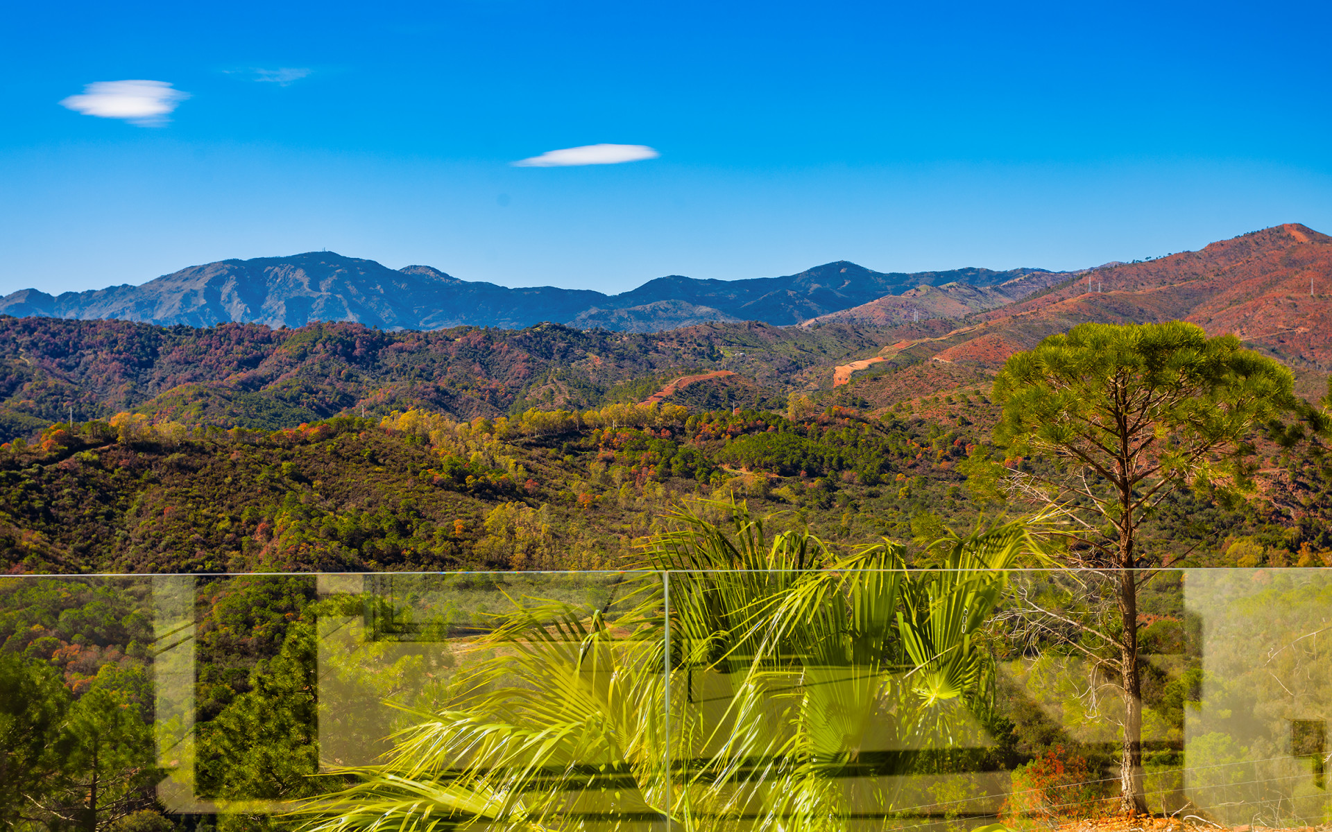 Stunning brand-new 4/5 bedroom penthouse in the hills in Benahavis