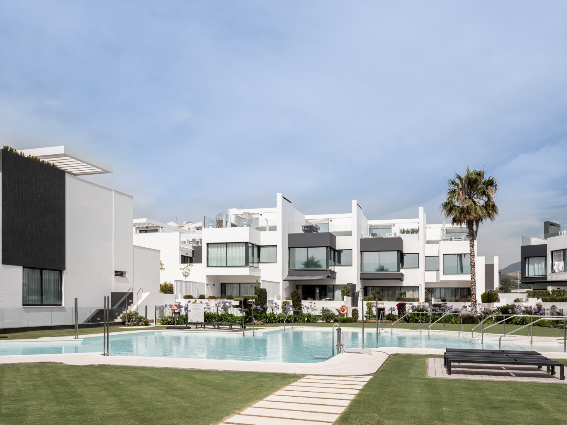 Luxe strandwoning met 3 slaapkamers in Estepona