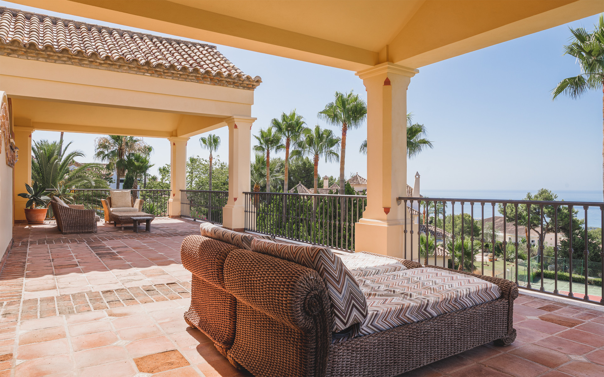 Elegant luxury villa in one of the most prestigious residential areas on Marbella’s Golden Mile in Marbella Golden Mile