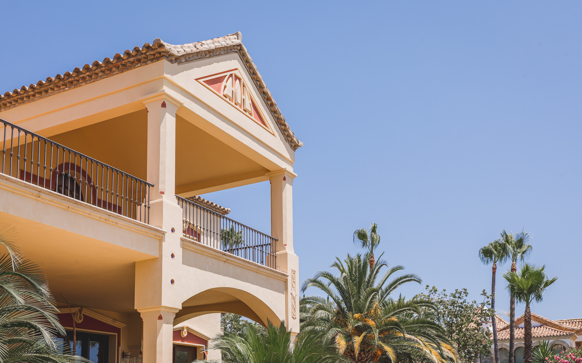 Elegante luxe villa in een van de meest prestigieuze woonwijken aan de Golden Mile van Marbella in Marbella Golden Mile