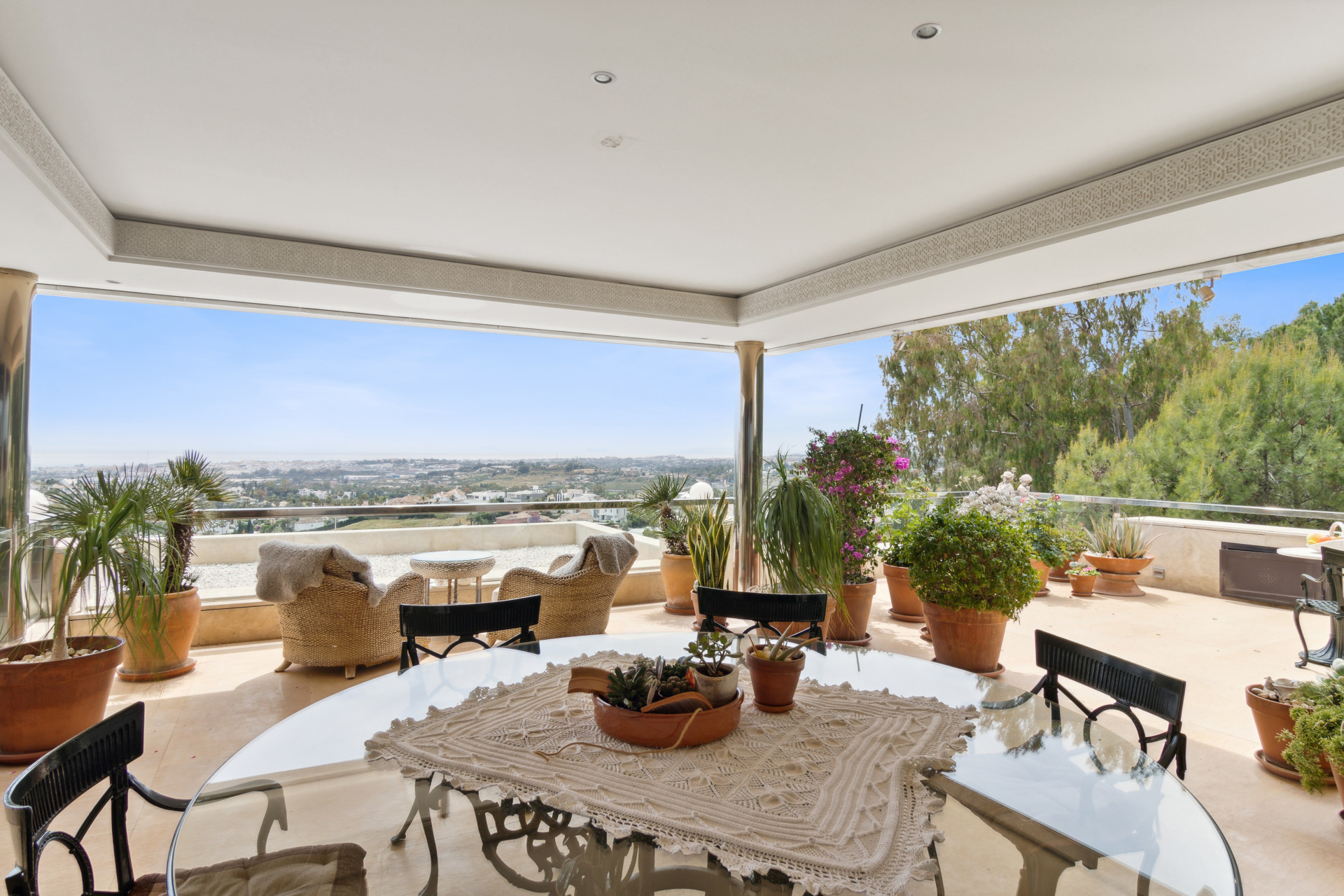 Penthouse for sale in <i>Los Arrayanes, </i>Nueva Andalucia