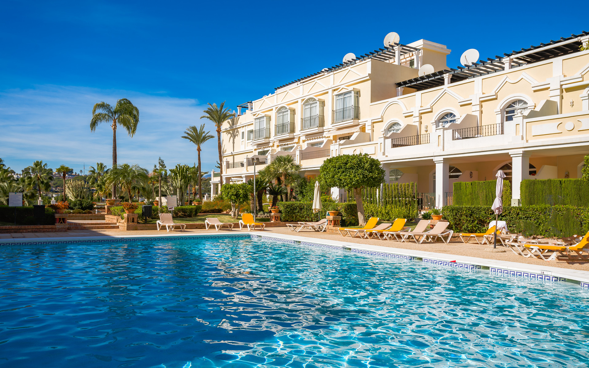 Town House for sale in <i>Aloha Gardens, </i>Nueva Andalucia