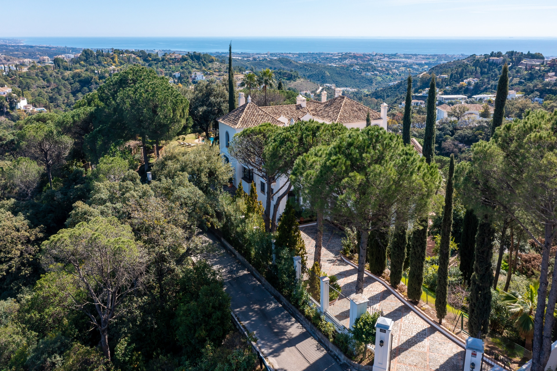 cortijo style villa with stunning sea and mountain views in El Madroñal in Benahavis