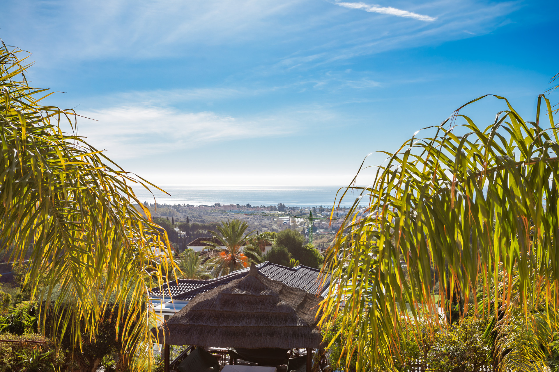 Villa traditionnelle de style andalou avec vue sur la mer à Los Flamingos à Benahavis