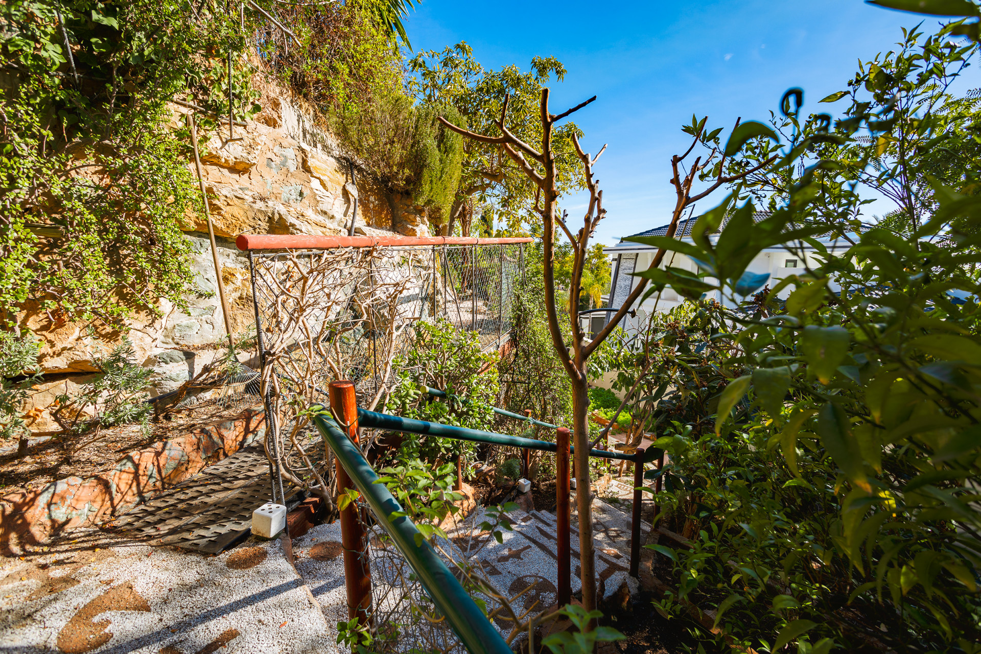 Traditionele villa in Andalusische stijl met uitzicht op zee in Los Flamingos in Benahavis