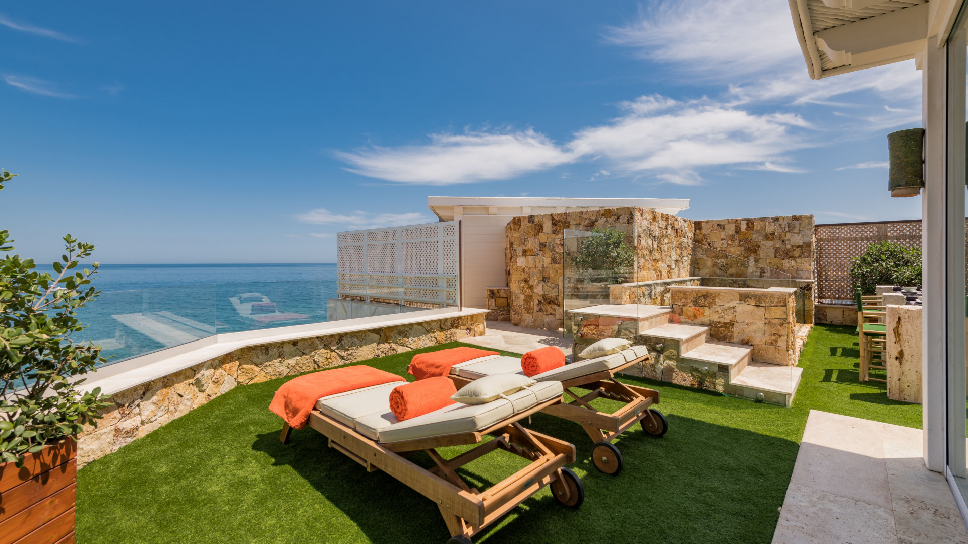 Frontline Beach Sky Villa in Playa Esmeralda in Marbella Golden Mile