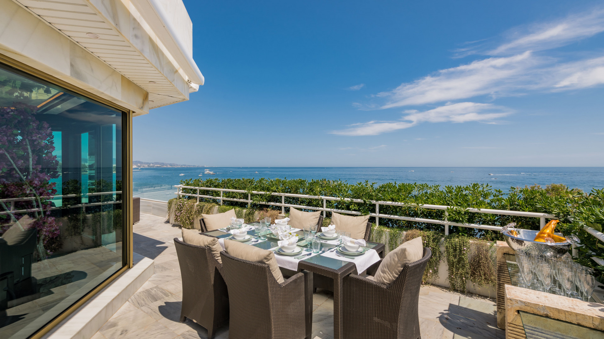 Frontline Beach Sky Villa in Playa Esmeralda in Marbella Golden Mile