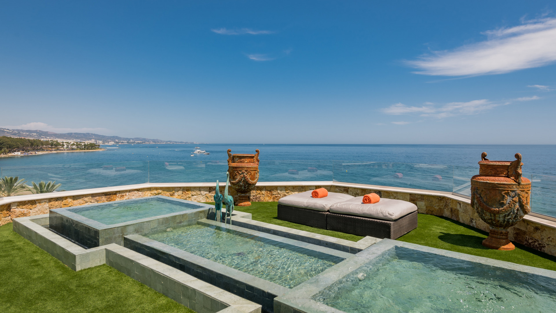 Frontline Beach Sky Villa in Playa Esmeralda in Marbella Golden Mile