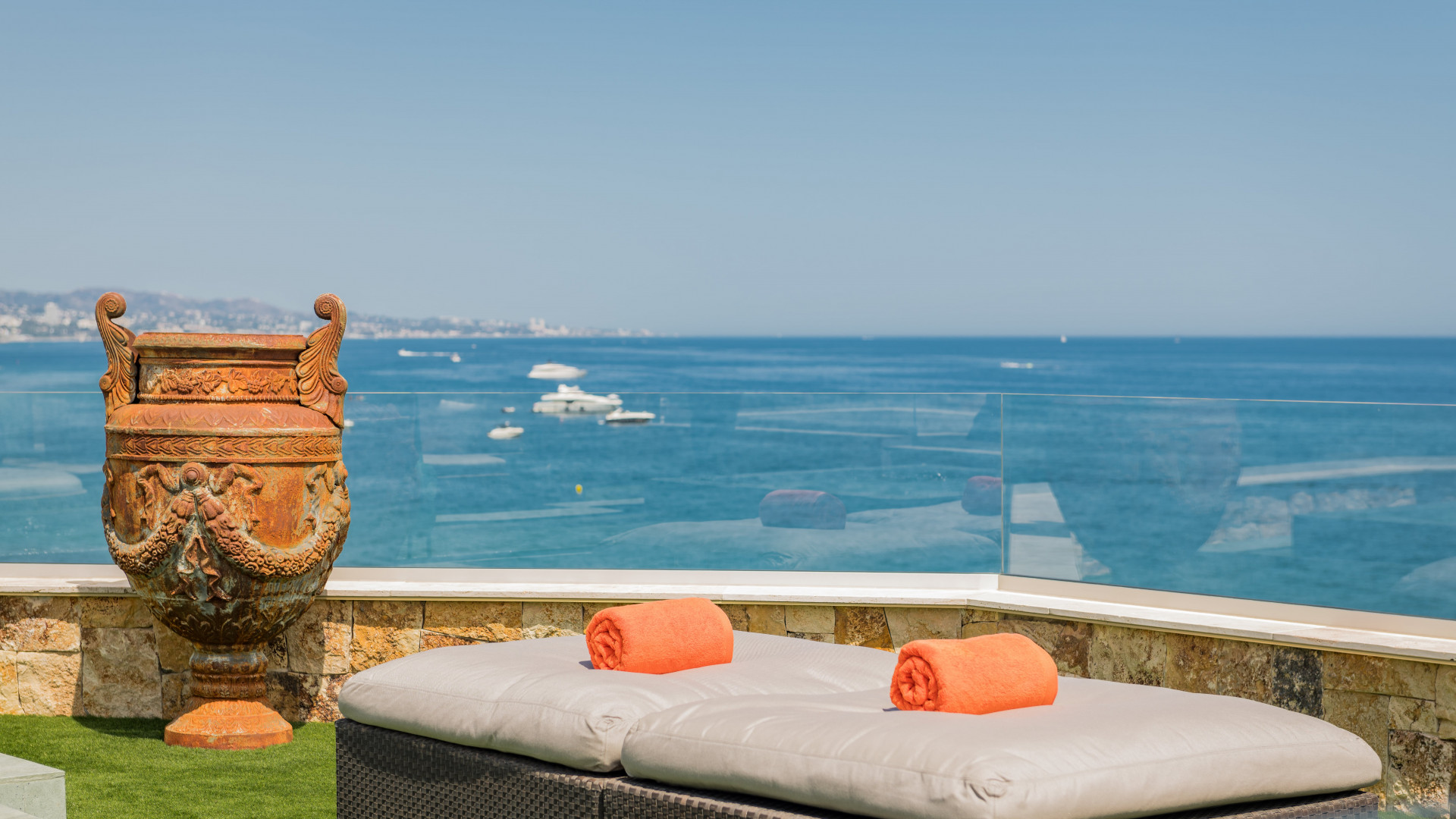 Frontline Beach Sky Villa in Playa Esmeralda in Marbella Golden Mile
