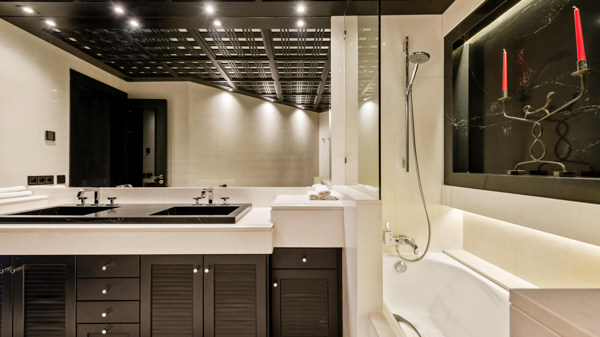 Frontline Beach Sky Villa in Playa Esmeralda in Marbella Golden Mile