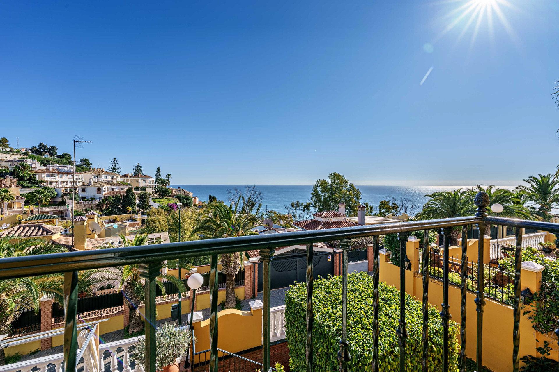 Encantadora casa adosada con impresionantes vistas al mar en Malaga